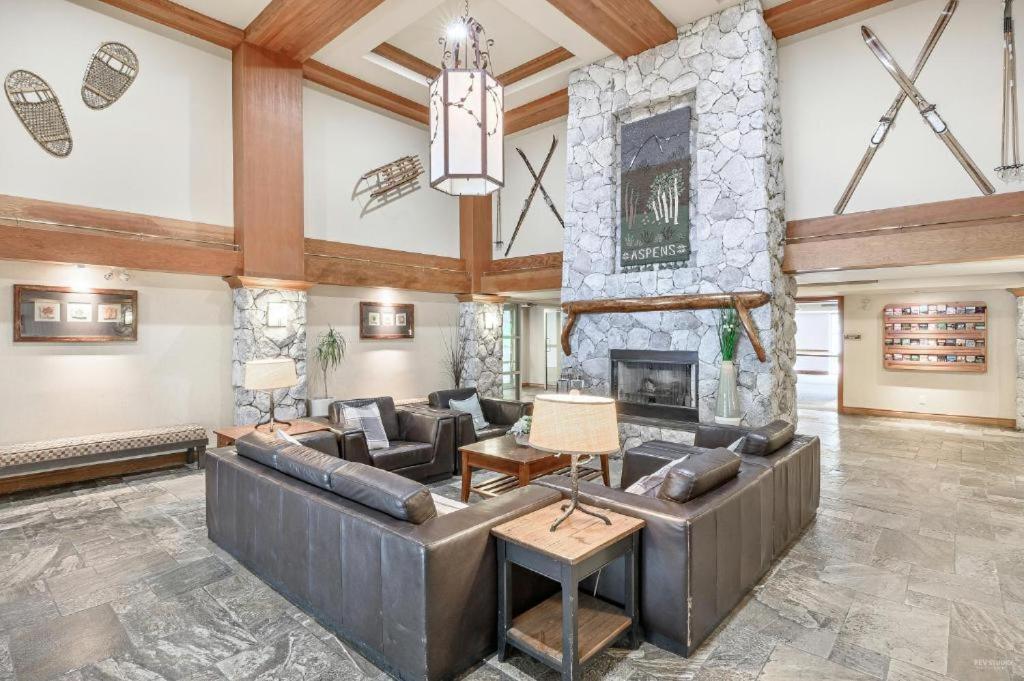 Aspens By Wb Vacation Rentals ウィスラー エクステリア 写真
