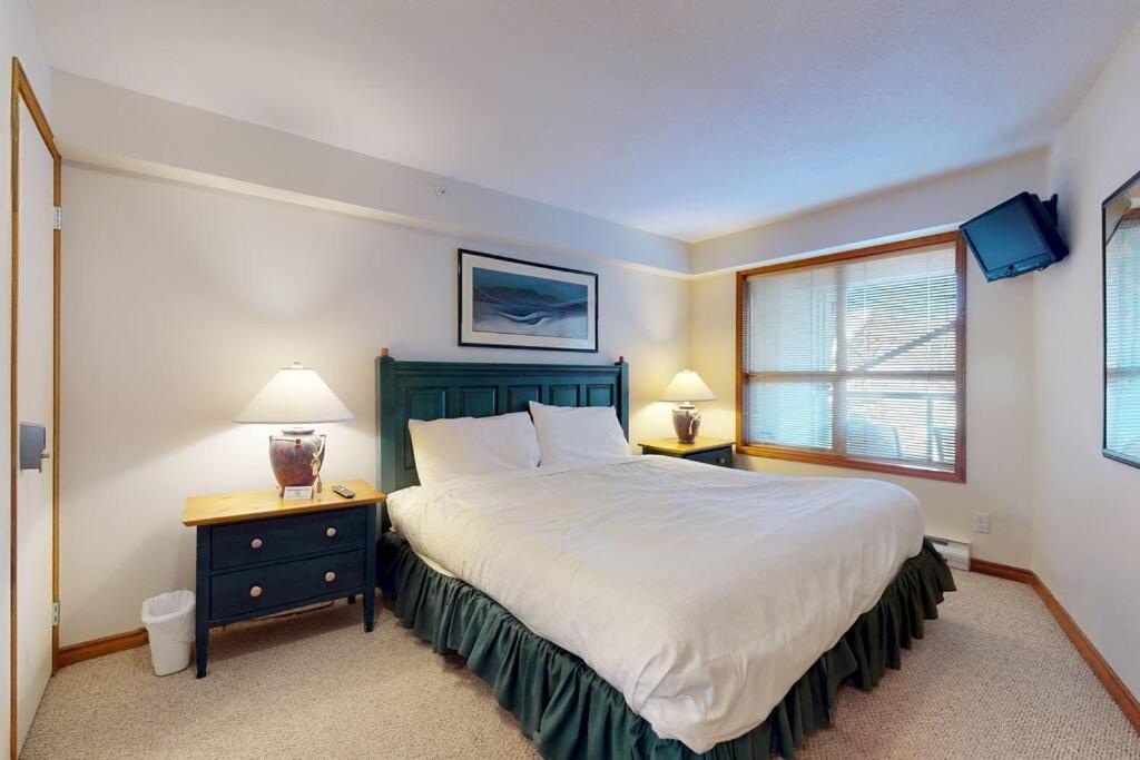 Aspens By Wb Vacation Rentals ウィスラー エクステリア 写真