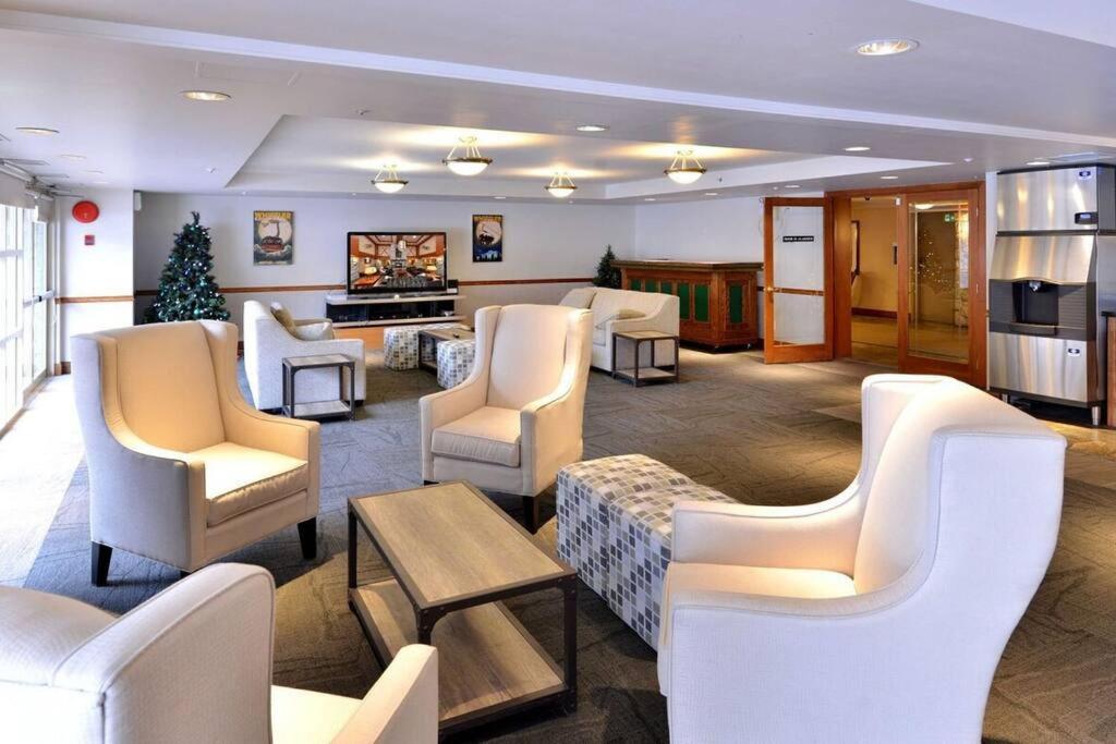 Aspens By Wb Vacation Rentals ウィスラー エクステリア 写真